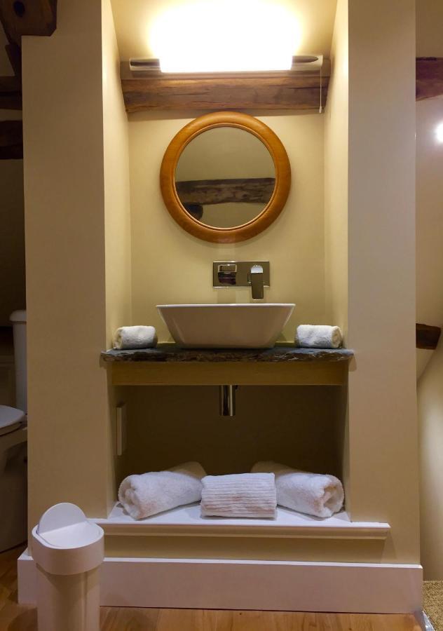 The Coach House Villa Austwick Dış mekan fotoğraf
